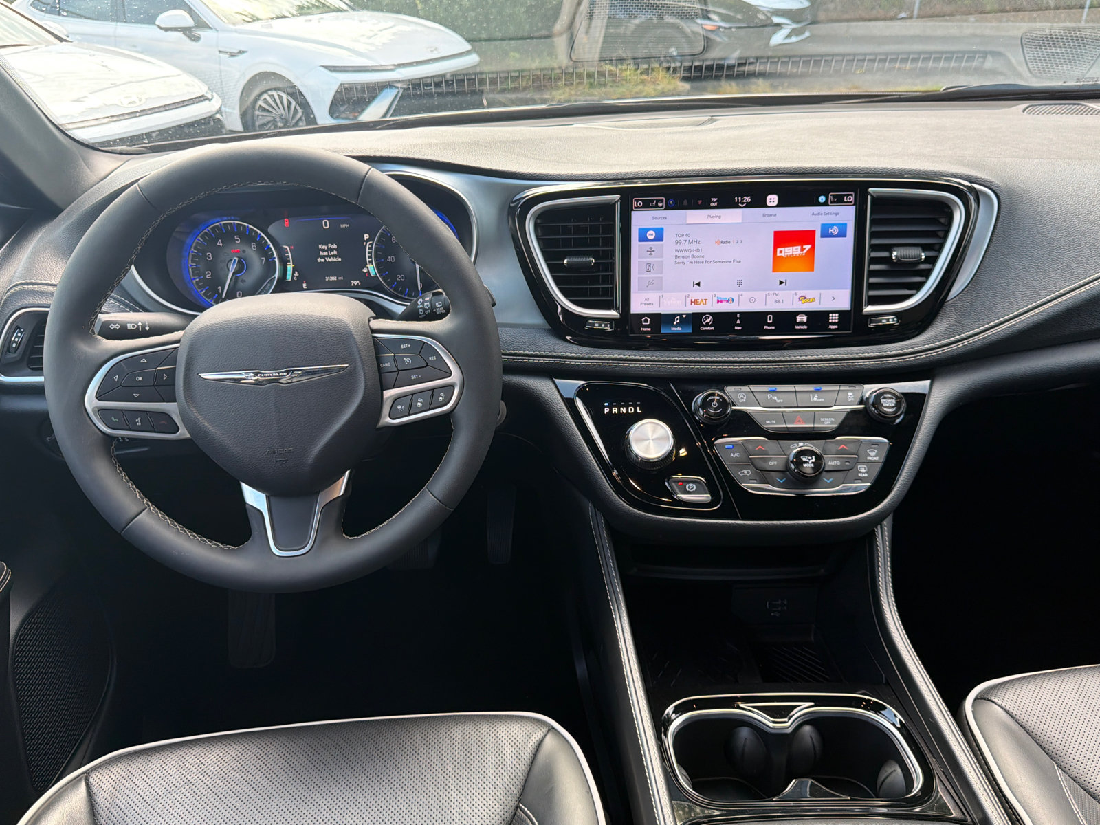 Used 2026 Chrysler Pacifica Limited FWD image 22