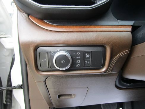 Used 2021 Ford Explorer King Ranch w/ Premium Technology Package AWD/4WD image 14