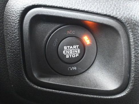 Used 2024 Jeep Wrangler Unlimited image 22