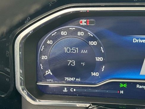 Used 2024 Chevrolet Silverado 1500 RST image 16