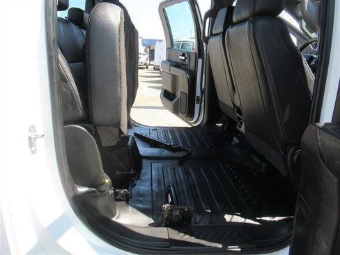 Used 2021 Chevrolet Silverado 2500 W/T image 12