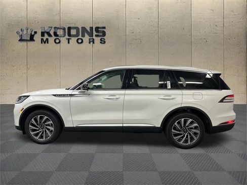 New 2026 Lincoln Aviator AWD image 4