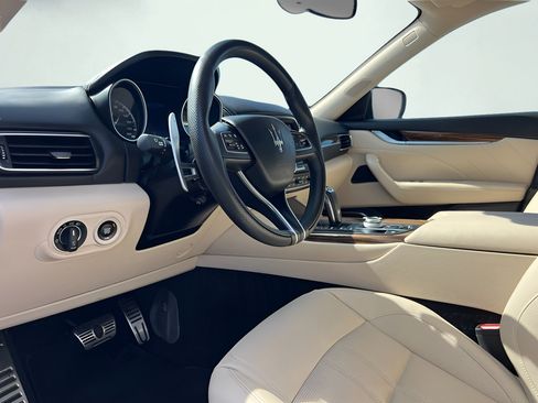 Used 2019 Maserati Levante GranSport AWD/4WD image 40