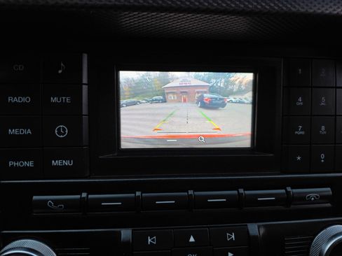 Used 2016 Ford Mustang Coupe image 18