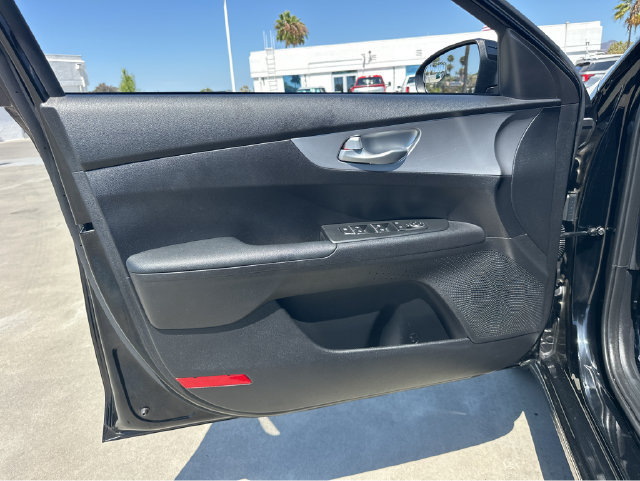 Certified 2023 Kia Forte LXS FWD image 31