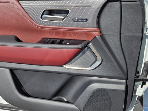 New 2026 INFINITI QX80 Autograph w/ Premium Cargo Package image 21