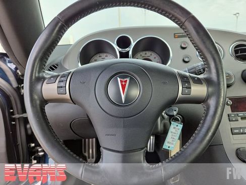 Used 2007 Pontiac Solstice Convertible w/ Premium Package RWD image 12