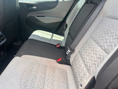 Used 2022 Chevrolet Equinox LS AWD/4WD image 38