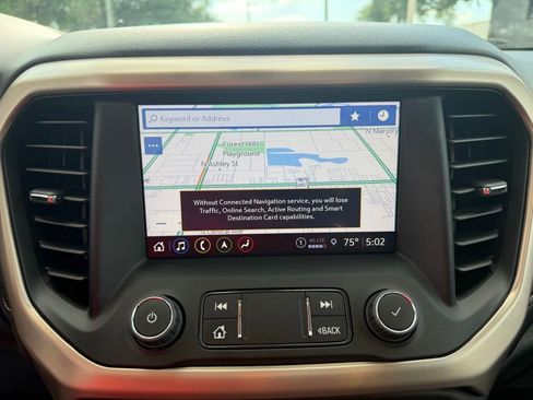 Used 2022 GMC Acadia Denali w/ Denali Ultimate Package FWD image 22