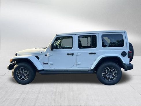 New 2026 Jeep Wrangler Unlimited Sahara AWD/4WD image 8