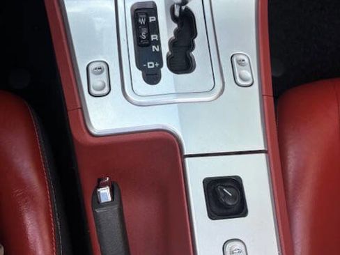 Used 2005 Chrysler Crossfire Limited image 5