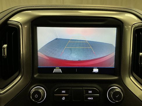 Used 2021 Chevrolet Silverado 1500 LT Trail Boss w/ Bed Protection Package image 13