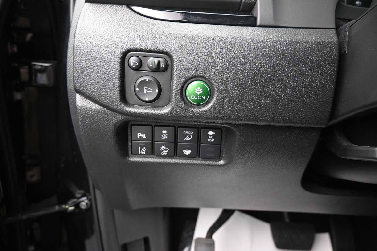 Used 2024 Honda Ridgeline Black Edition image 10
