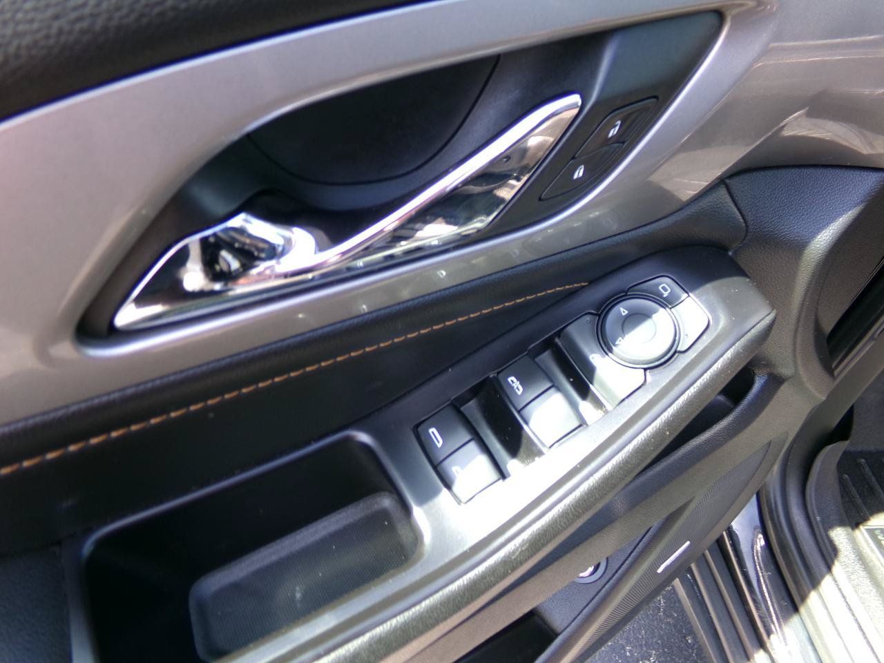 Used 2019 Chevrolet Traverse RS AWD/4WD image 11