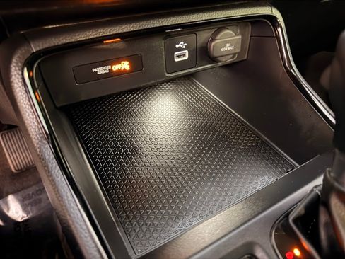 Used 2024 Honda CR-V LX image 24