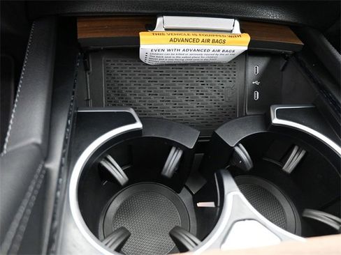 New 2025 Mercedes-Benz GLE 350 4MATIC image 4