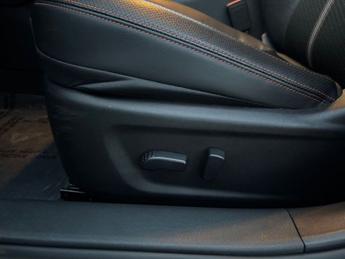 Used 2025 Nissan Altima 2.5 SR image 23