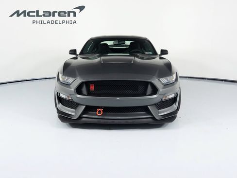 Used 2016 Ford Mustang Shelby GT350R w/ GT350R Equipment Group 920A RWD image 2