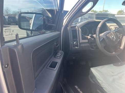 Used 2012 RAM 1500 Express w/ ST Popular Equipment Group image 9