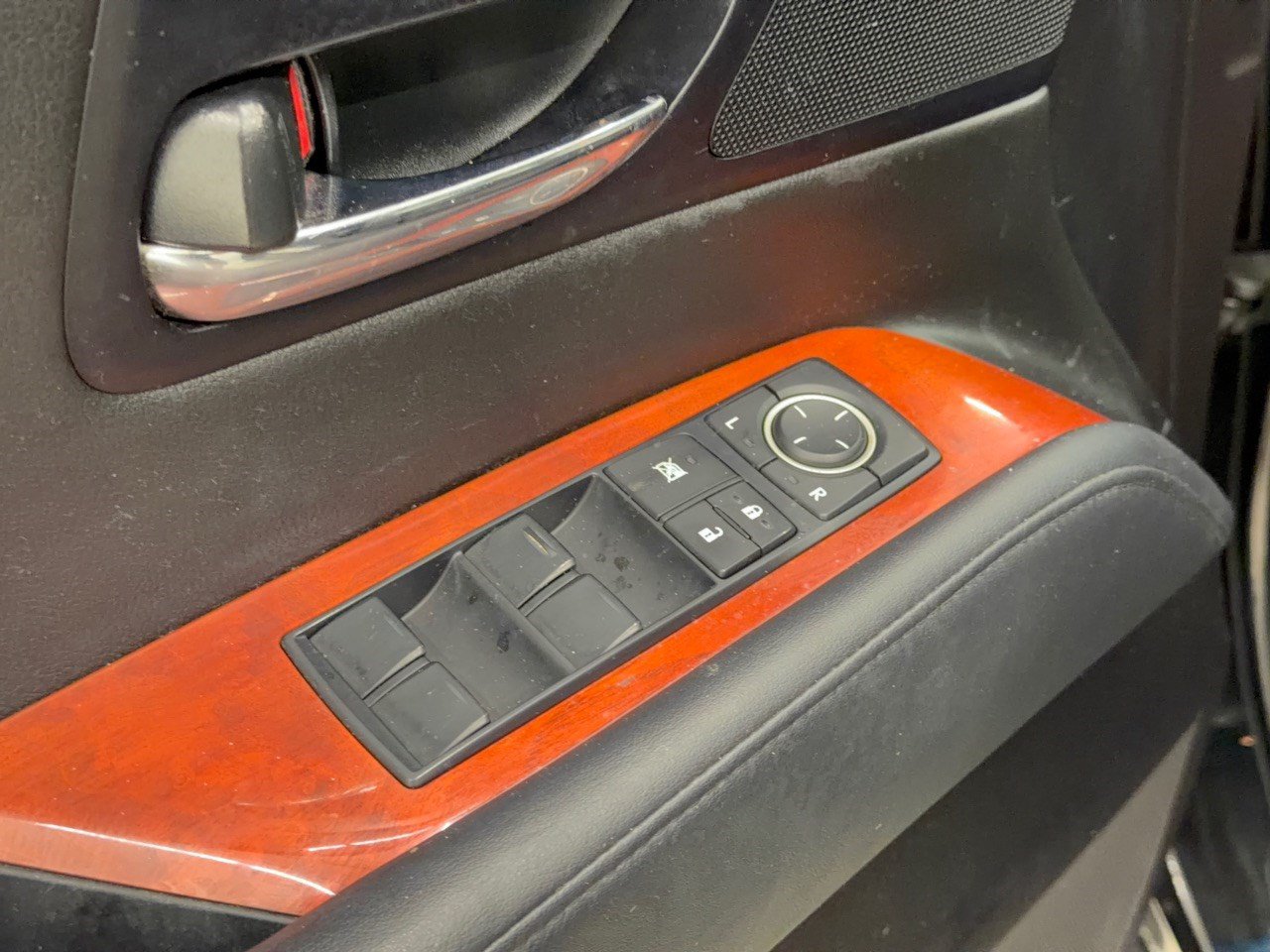 Used 2011 Lexus RX 350 2WD w/ Premium Pkg image 15