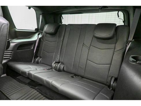 Used 2017 Cadillac Escalade Platinum AWD/4WD image 31
