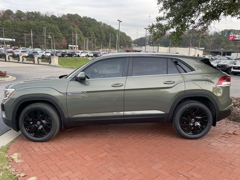 New 2026 Volkswagen Atlas Cross Sport SE FWD image 7