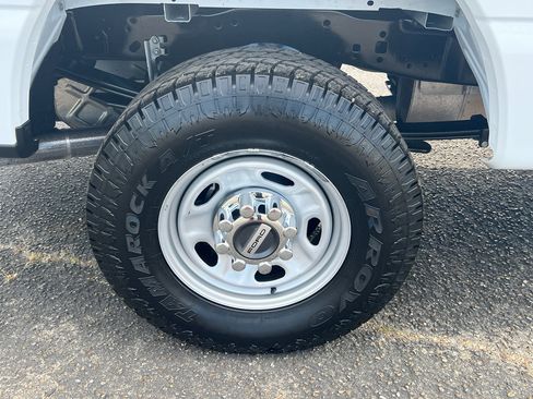 Used 2024 Ford F250 XL w/ XL Off-Road Package AWD/4WD image 11