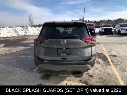 Used 2023 Nissan Rogue SV w/ SV Premium Package image 5
