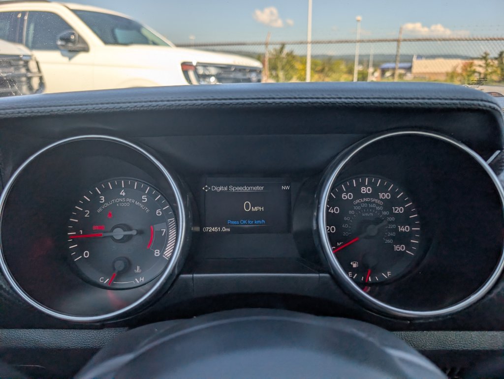 Used 2018 Ford Mustang Coupe RWD image 16