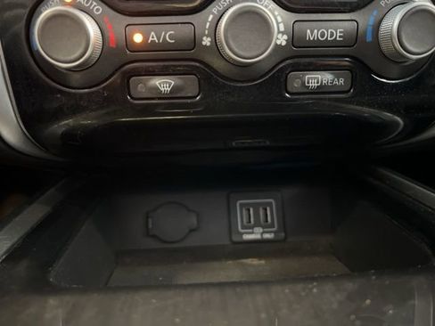 Used 2018 Nissan Pathfinder S FWD image 28