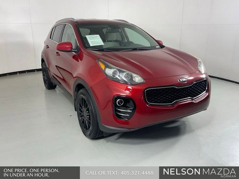 Used 2018 Kia Sportage LX w/ LX Popular Package AWD/4WD image 3