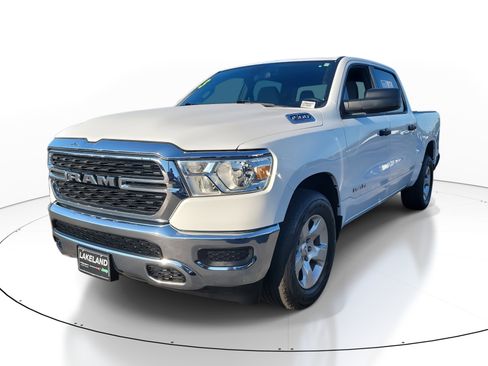 Used 2023 RAM 1500 Big Horn image 3