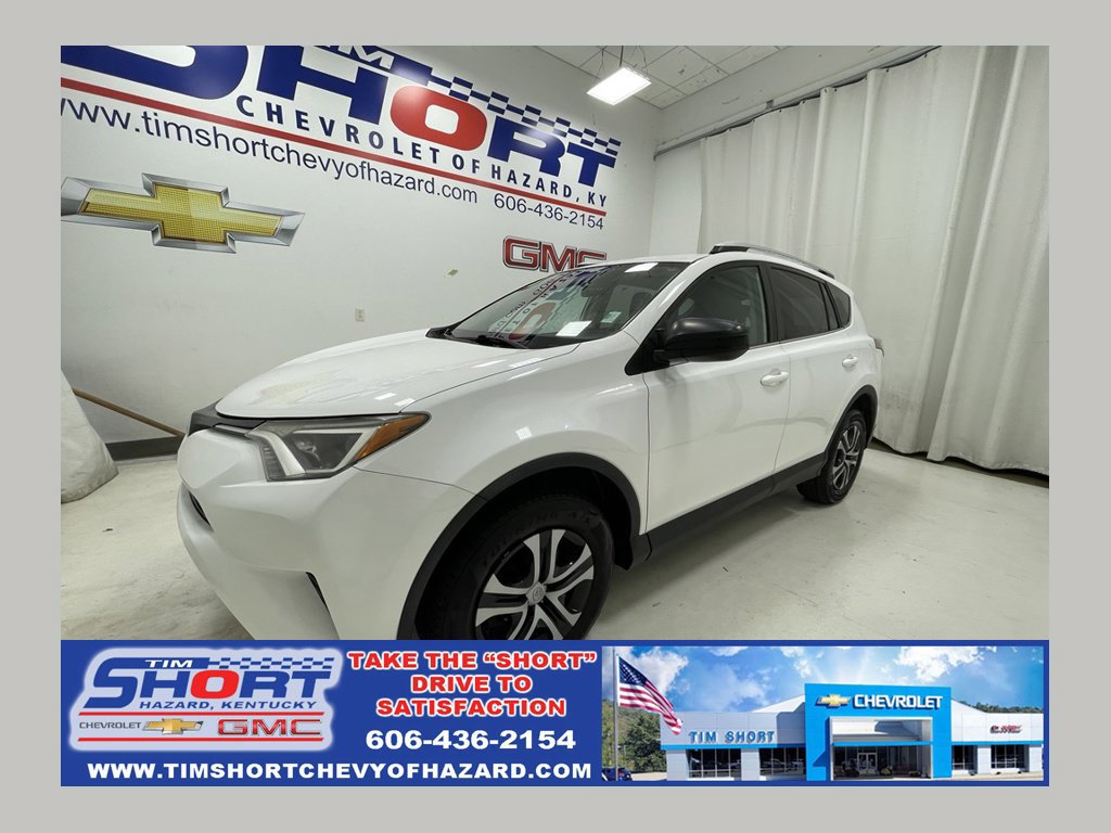 Used 2016 Toyota RAV4 LE AWD/4WD image 1