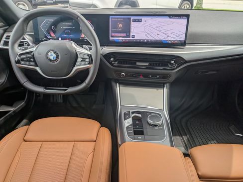 Used 2025 BMW 230i Coupe w/ Convenience Package RWD image 19