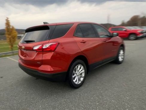 Used 2020 Chevrolet Equinox LS w/ LS Convenience Package image 8