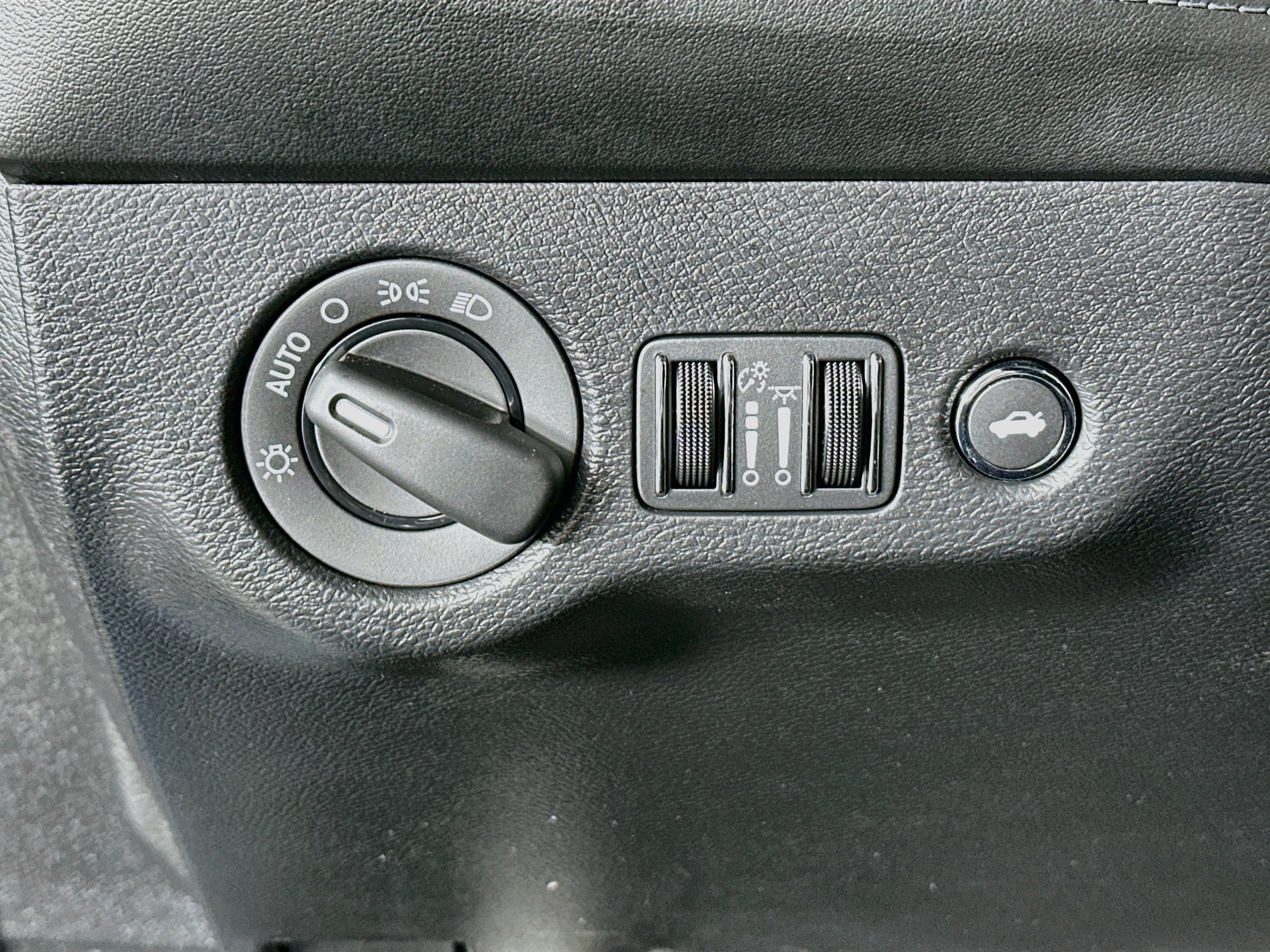 Used 2022 Dodge Challenger R/T Scat Pack RWD image 17