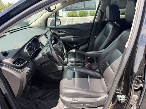 Used 2018 Buick Encore Premium w/ Experience Buick Package AWD/4WD image 9