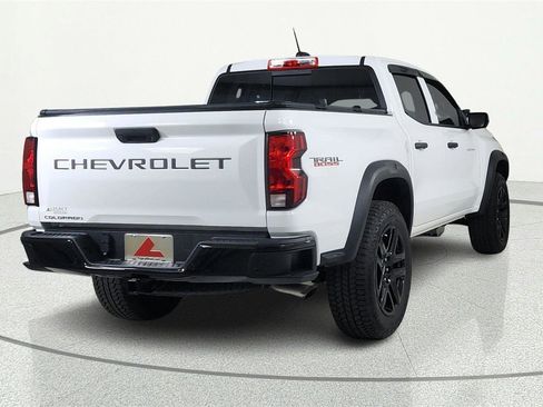 Used 2025 Chevrolet Colorado Trail Boss AWD/4WD image 5