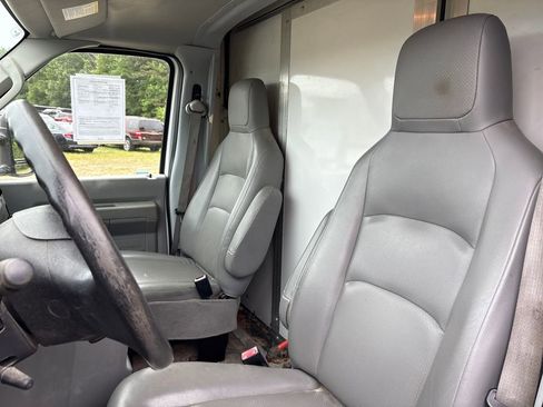 Used 2013 Ford E-350 and Econoline 350 Super Duty w/ PWR Locks & Windows Group RWD image 3