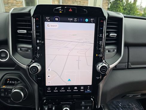 New 2026 RAM 1500 4x4 Crew Cab image 22