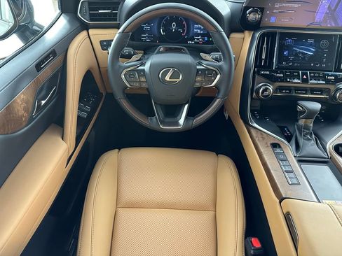 New 2026 Lexus LX 600 4WD w/ Luxury Package image 30