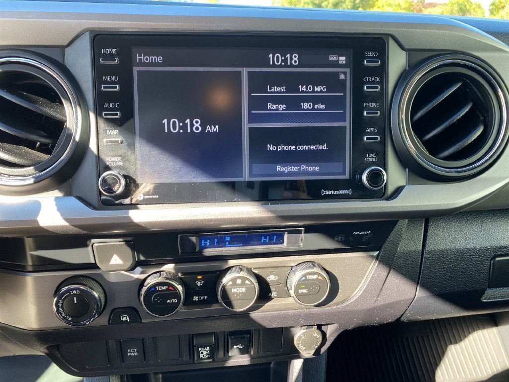 Used 2022 Toyota Tacoma SR5 AWD/4WD image 13