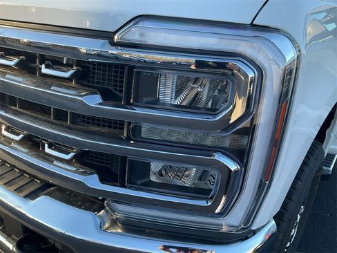 New 2026 Ford F250 Lariat w/ Chrome Package image 16
