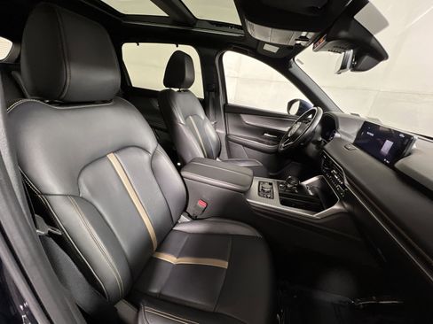 Used 2024 MAZDA CX-90 3.3 Turbo S w/ Premium Package image 28