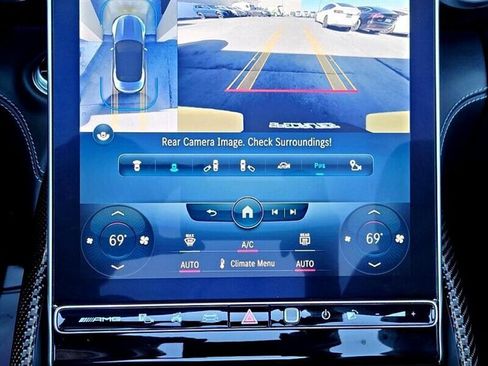 Used 2022 Mercedes-Benz SL 63 AMG 4MATIC image 29