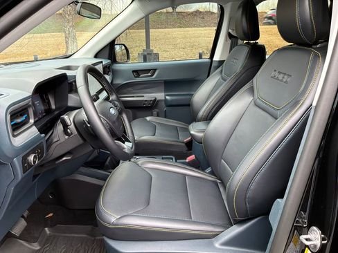 Used 2025 Ford Maverick Lobo image 15