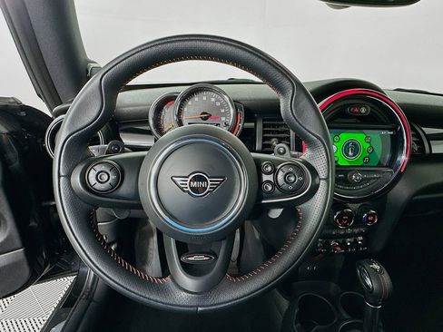 Used 2019 MINI Cooper S w/ Premium Package image 11