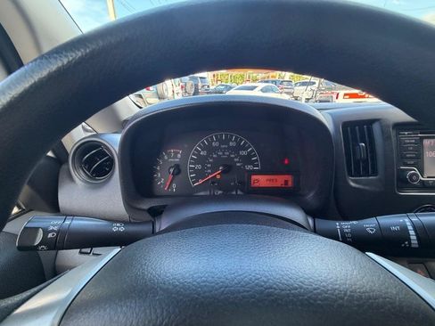 Used 2018 Nissan NV200 S FWD image 18