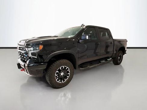 Used 2023 Chevrolet Silverado 1500 ZR2 w/ Technology Package image 3