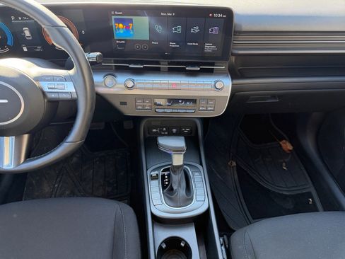 Used 2025 Hyundai Kona SEL image 13